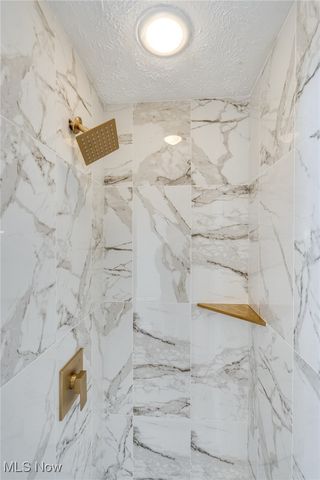 619 Canford Avenue NW, Massillon, OH 44646