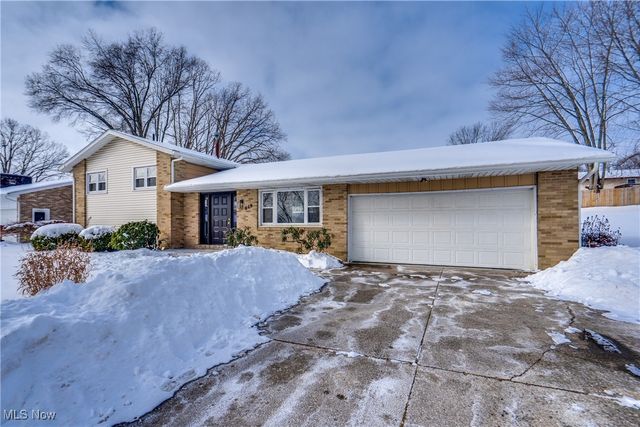 619 Canford Avenue NW, Massillon, OH 44646