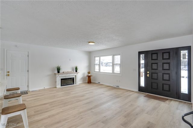 619 Canford Avenue NW, Massillon, OH 44646