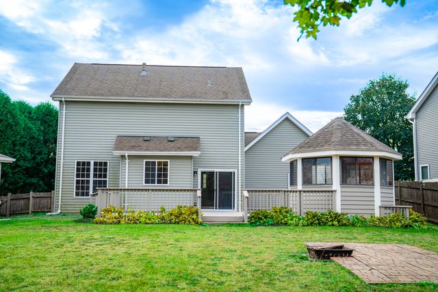 1629 Silver Springs Court, Aurora, IL 60504