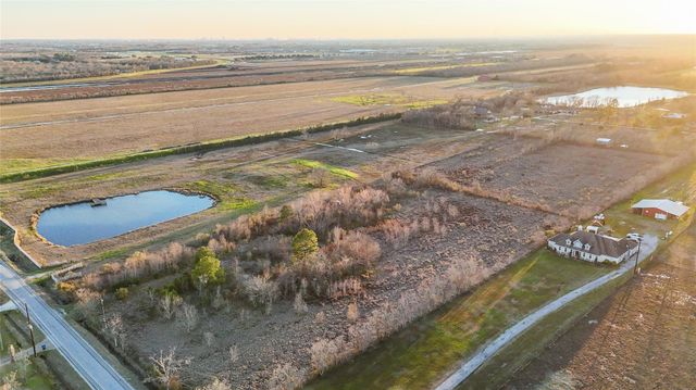 9609 Hadden Road, Baytown, TX 77521