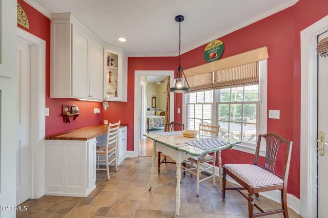 3557 Crest Road, Kingsport, TN 37664