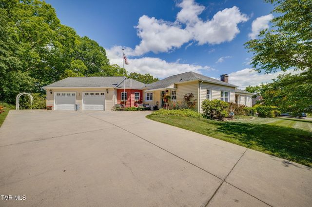3557 Crest Road, Kingsport, TN 37664