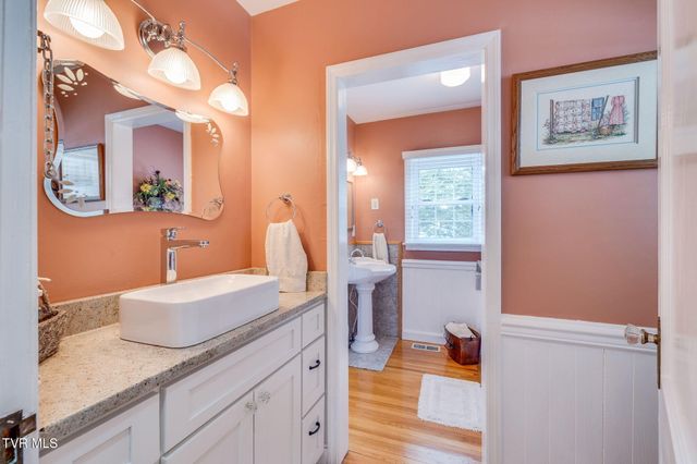 3557 Crest Road, Kingsport, TN 37664
