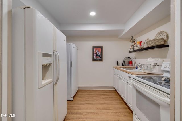 3557 Crest Road, Kingsport, TN 37664