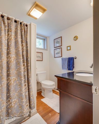3557 Crest Road, Kingsport, TN 37664