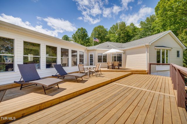 3557 Crest Road, Kingsport, TN 37664