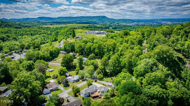 3557 Crest Road, Kingsport, TN 37664