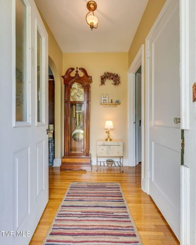 3557 Crest Road, Kingsport, TN 37664