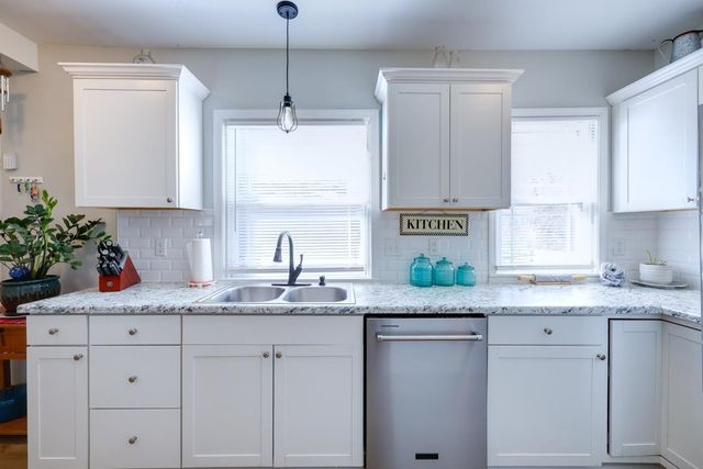 1309 E 9th, Winfield, KS 67156