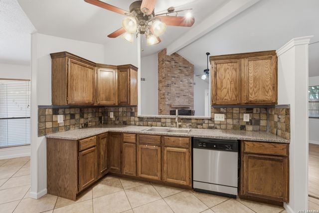 6312 SHADY GRN, San Antonio, TX 78250
