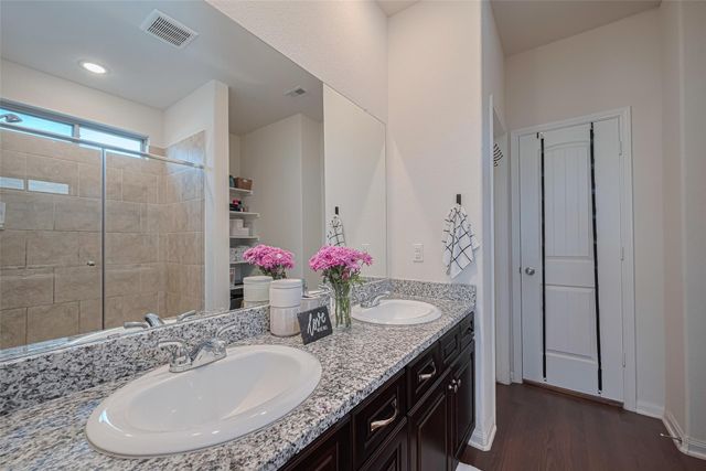 308 Morning Dove Trail, Sealy, TX 77474