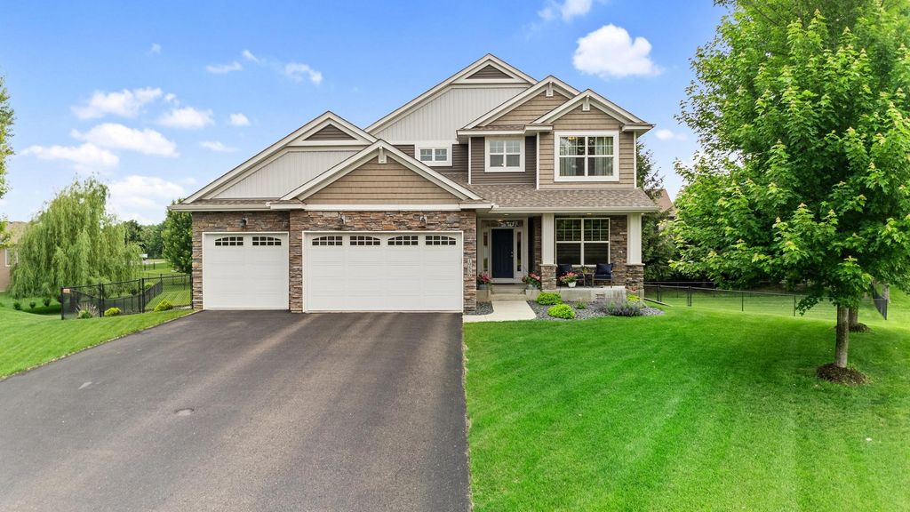 19550 Albany Circle NW, Elk River, MN 55330