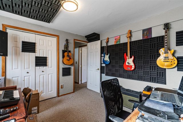 616 Comet Boulevard, Livingston, MT 59047