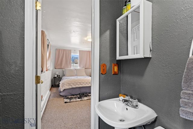 616 Comet Boulevard, Livingston, MT 59047