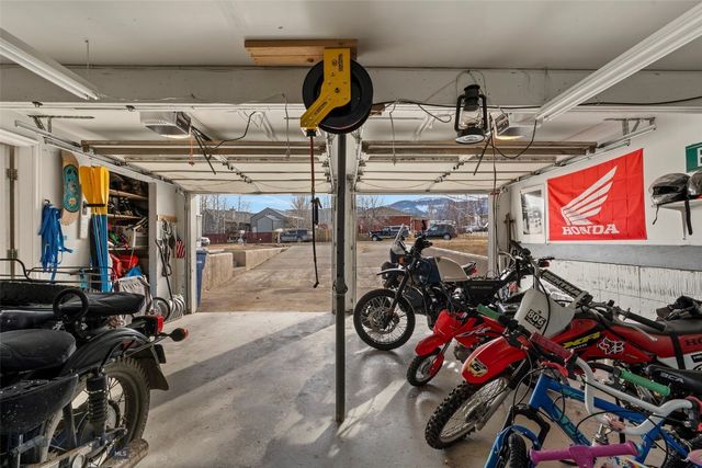 616 Comet Boulevard, Livingston, MT 59047