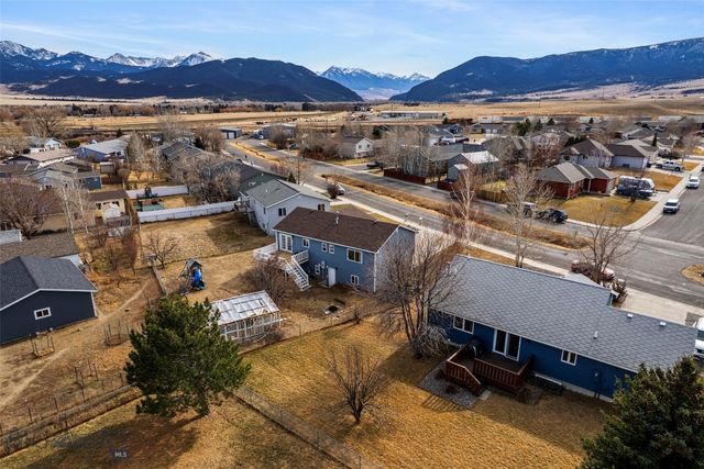 616 Comet Boulevard, Livingston, MT 59047