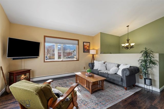 616 Comet Boulevard, Livingston, MT 59047