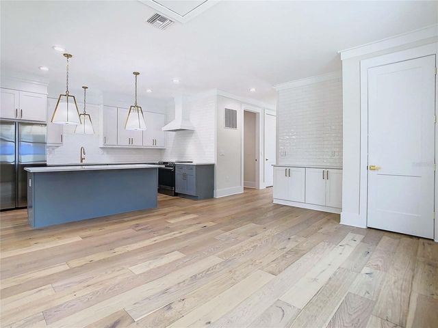 2345 BAHIA VISTA STREET, Sarasota, FL 34239