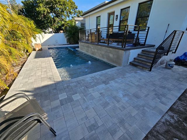 2345 BAHIA VISTA STREET, Sarasota, FL 34239