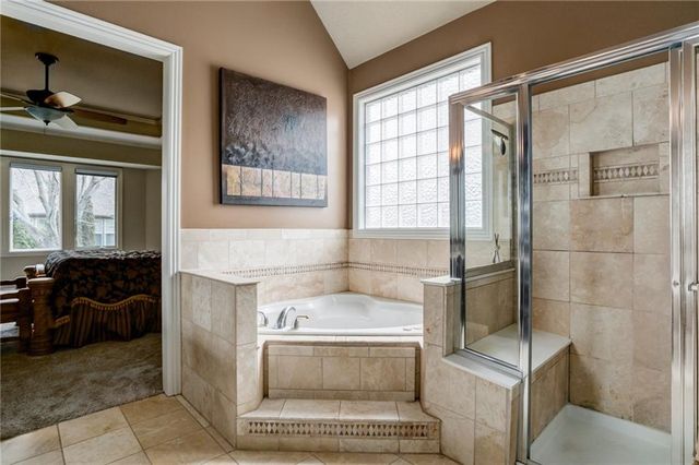 9839 Vista Drive, Lenexa, KS 66220