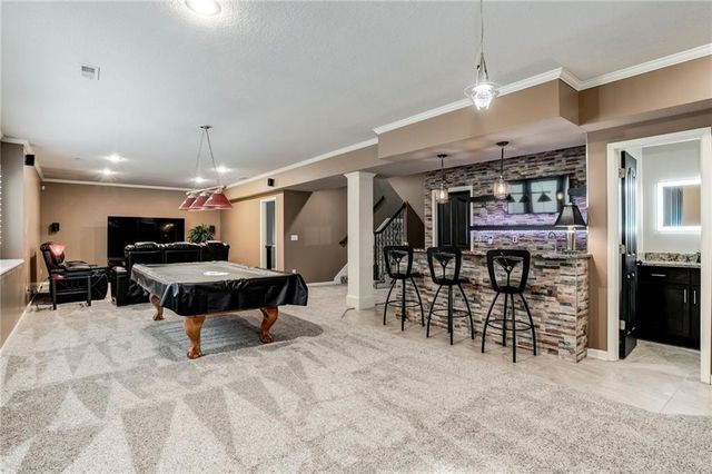 9839 Vista Drive, Lenexa, KS 66220