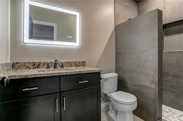 9839 Vista Drive, Lenexa, KS 66220