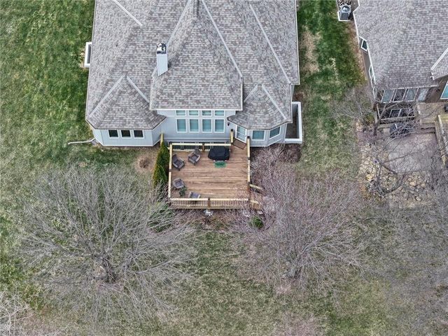 9839 Vista Drive, Lenexa, KS 66220