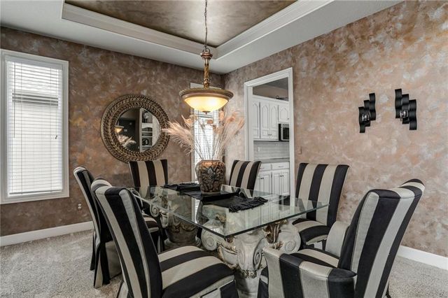 9839 Vista Drive, Lenexa, KS 66220