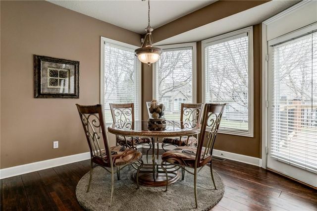 9839 Vista Drive, Lenexa, KS 66220