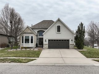 9839 Vista Drive, Lenexa, KS 66220