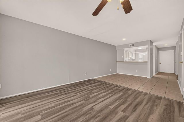 12656 Windsor Village Drive 2656, Houston, TX 77071
