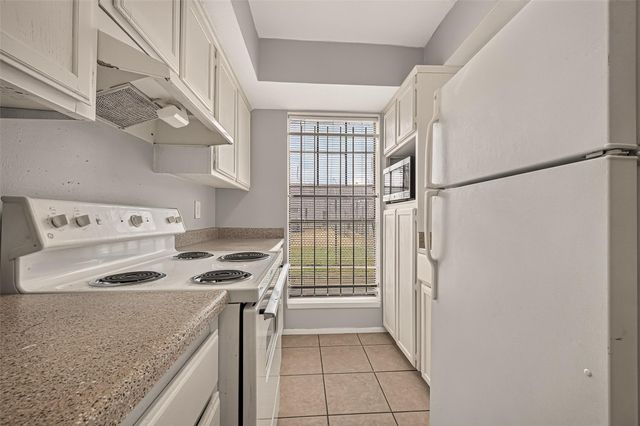 12656 Windsor Village Drive 2656, Houston, TX 77071