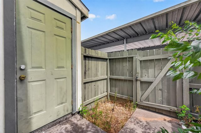 12656 Windsor Village Drive 2656, Houston, TX 77071