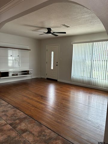 800 S Palmer St, Tyler, TX 75701