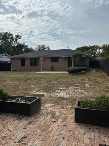 800 S Palmer St, Tyler, TX 75701