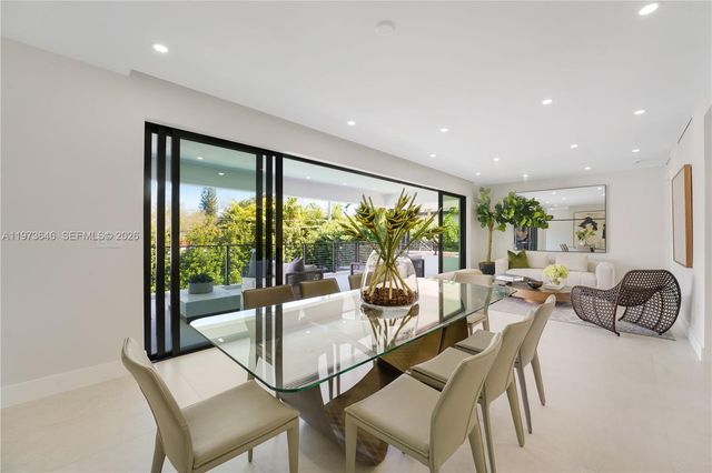 285 Woodcrest Rd, Key Biscayne, FL 33149