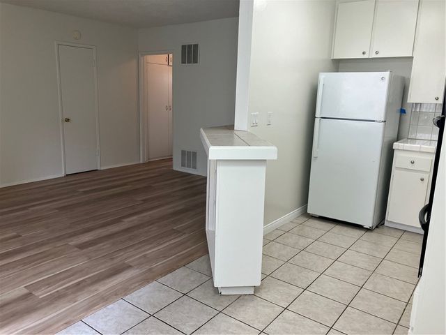 251 N Craig Avenue 1, Pasadena, CA 91107