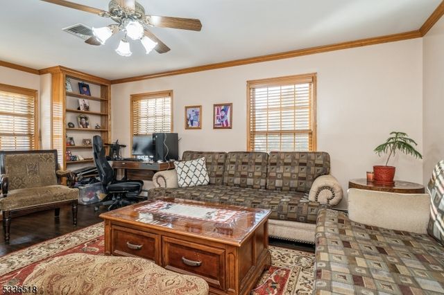 7 Tara Ct, Hardwick Twp., NJ 07825
