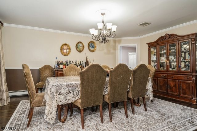 7 Tara Ct, Hardwick Twp., NJ 07825