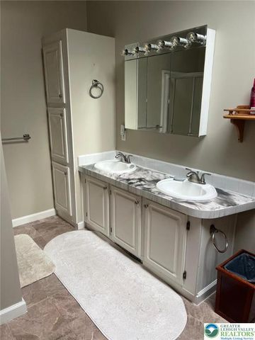 55 Sycamore Drive, Moore Twp, PA 18014