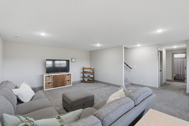 10718 E Bonita St, Wichita, KS 67207