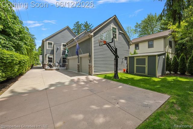 470 Orchard Drive, Northville, MI 48167