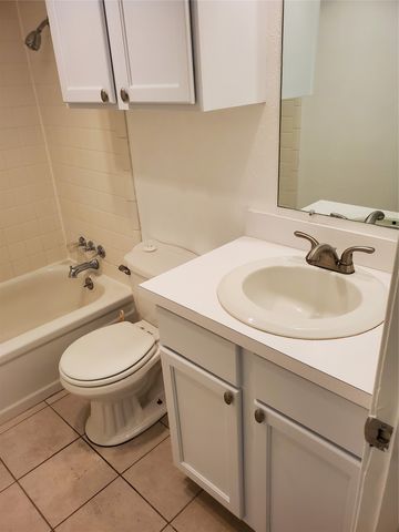 2225 Ruby Road, Irving, TX 75060