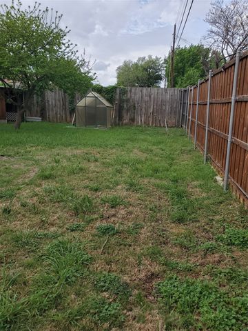 2225 Ruby Road, Irving, TX 75060