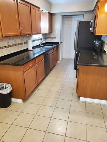 2225 Ruby Road, Irving, TX 75060