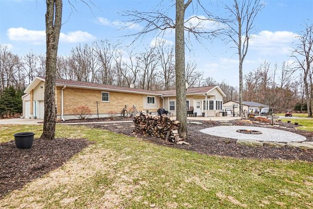 14051 17 Mile Road, Rodney, MI 49342