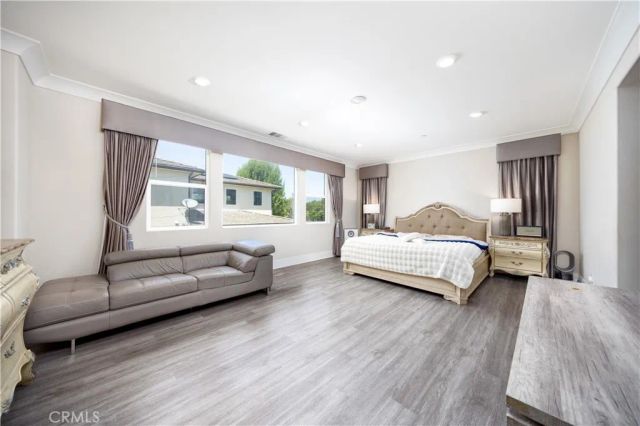 81 Ray, Irvine, CA 92618