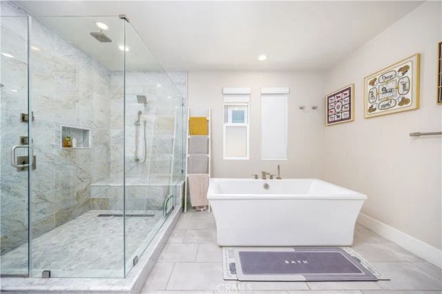 81 Ray, Irvine, CA 92618