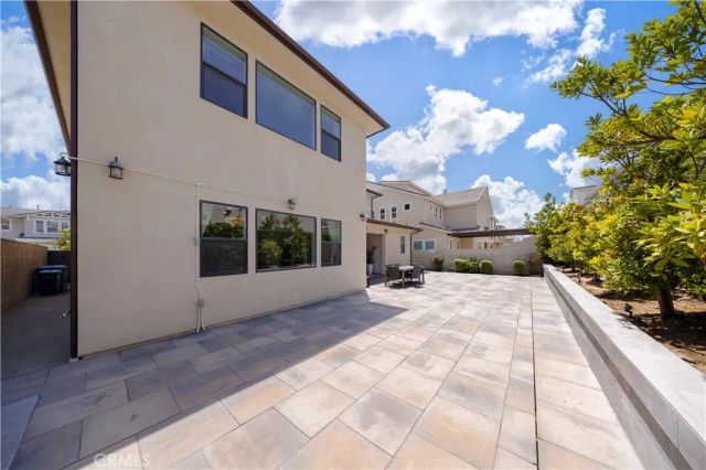 81 Ray, Irvine, CA 92618